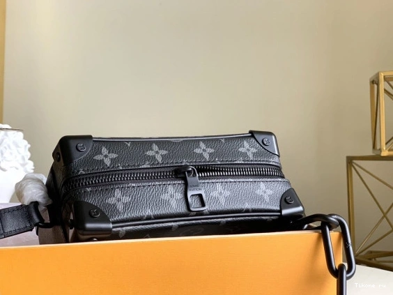 Affordable MINI VUITTON LOUIS TRUNK SOFT 0727
